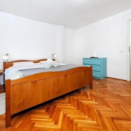 Happy House Bregovita Appartamento *